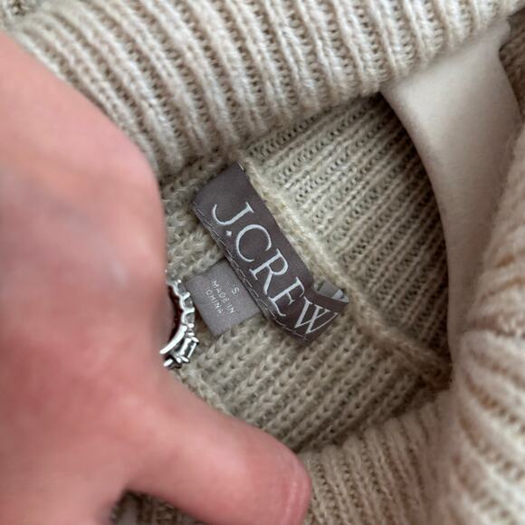 J Crew Women’s Cropped Puff-Sleeve Turtleneck Sweater Cream Sz S Basic Essential - Picture 5 of 10